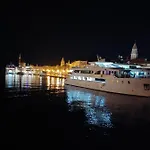 Appartement Adria Relax With Private Heated Pool Trogir