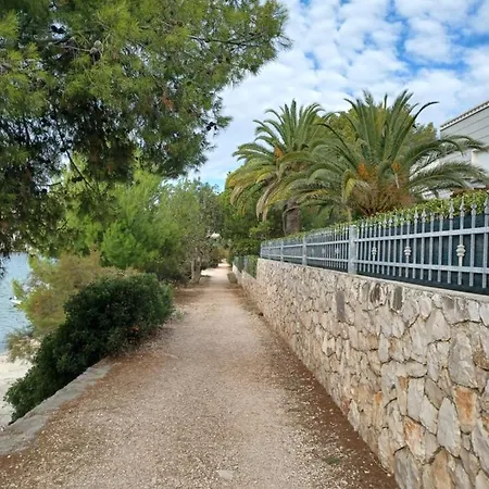 Adria Relax With Private Heated Pool Apartamento Trogir