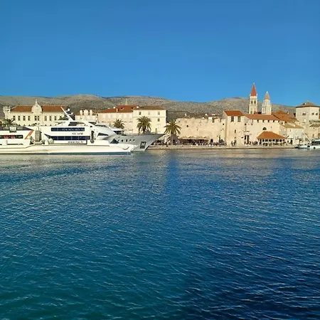 Adria Relax With Private Heated Pool