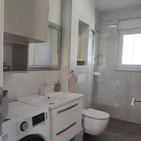 Adria Relax With Private Heated Pool Apartment