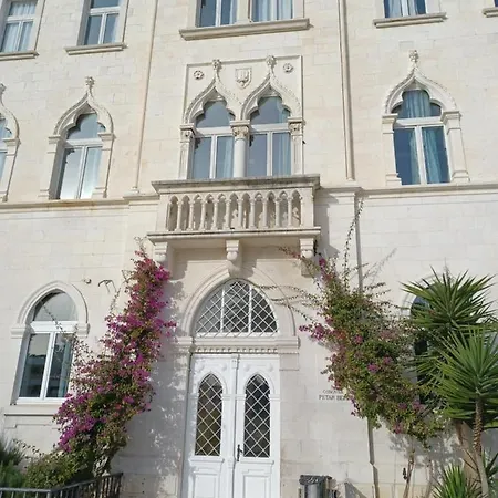 Adria Relax With Private Heated Pool Apartment