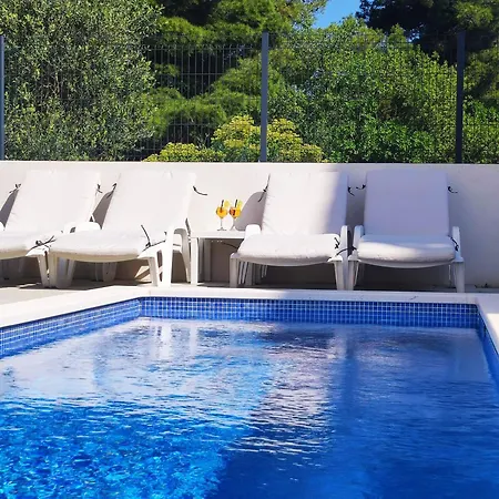 Adria Relax With Private Heated Pool Apartment