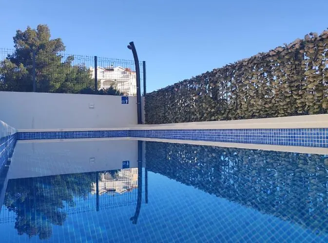 Adria Relax With Private Heated Pool Трогир